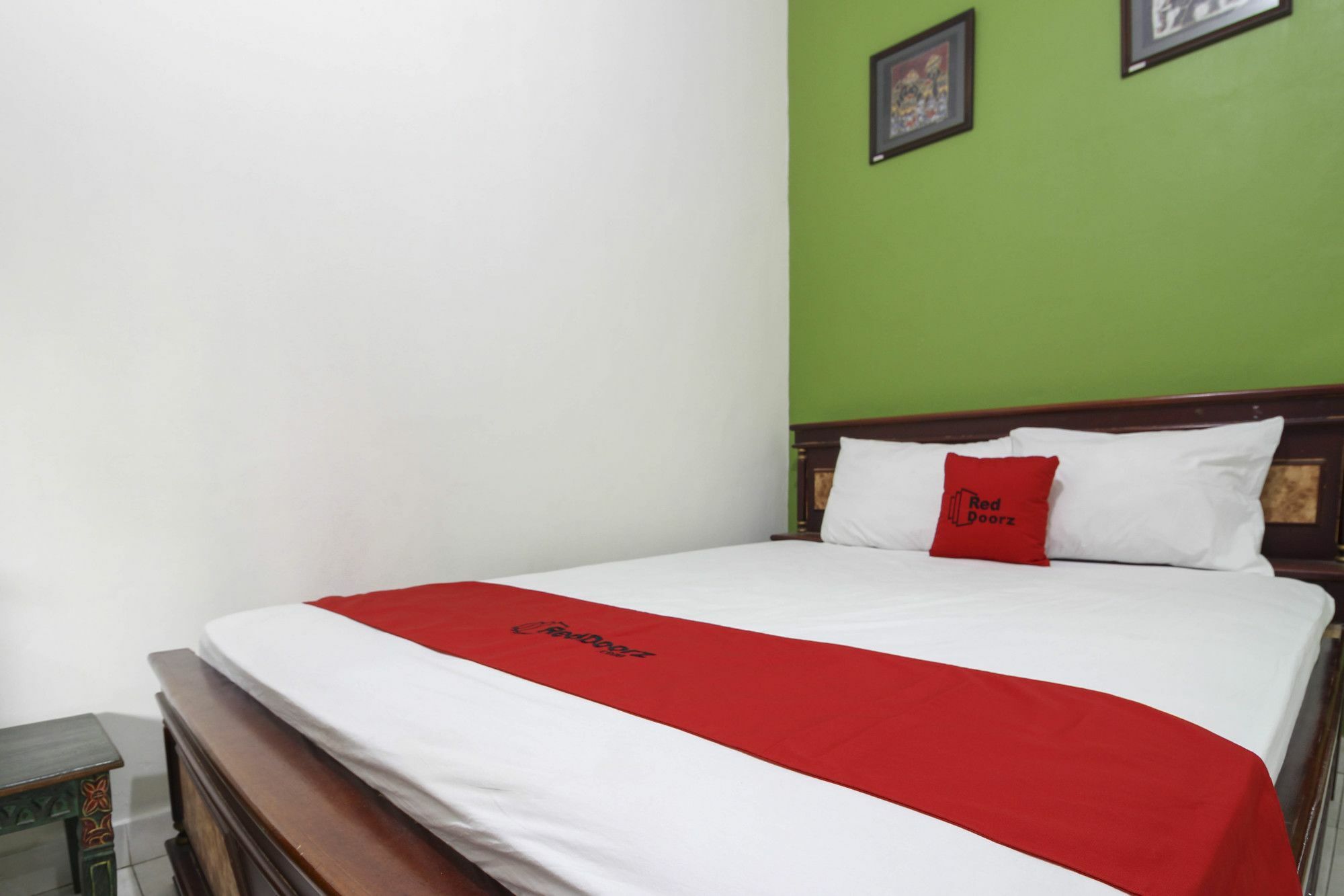 Reddoorz Near Lottemart Maguwo Hotell Yogyakarta Eksteriør bilde