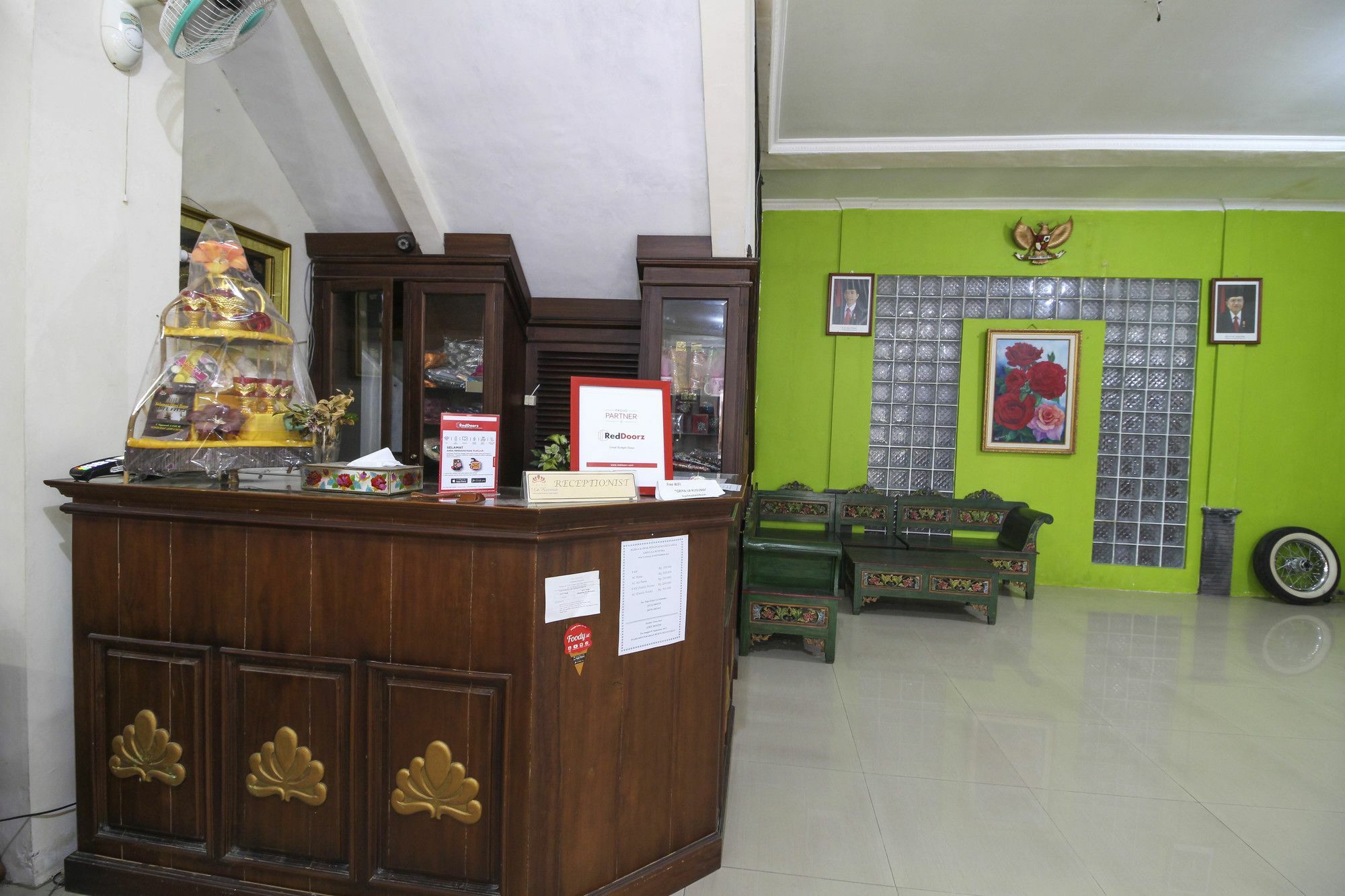 Reddoorz Near Lottemart Maguwo Hotell Yogyakarta Eksteriør bilde